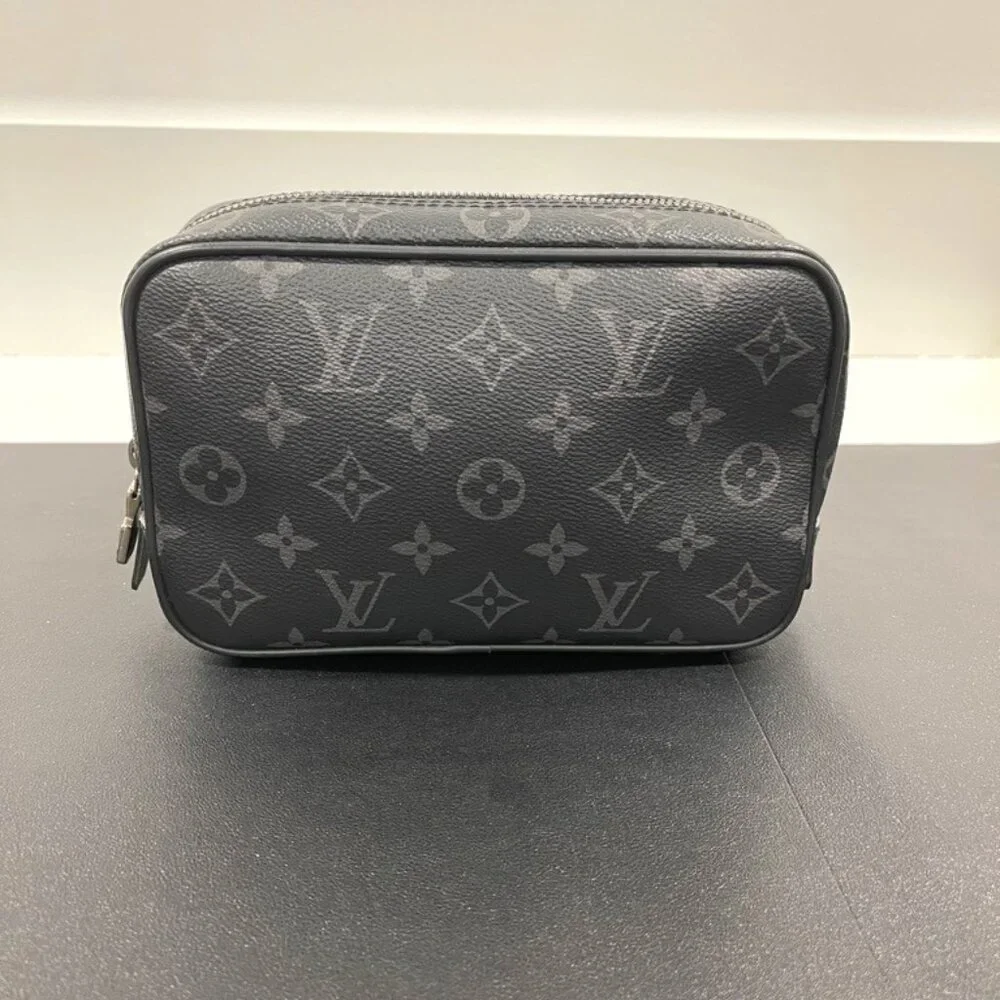 Louis Vuitton Monogram Eclipse Trousse 20 Toiletry Case Unisex (JB1004)